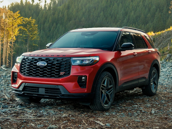 A 2025 Ford Explorer® parked on a mountainside